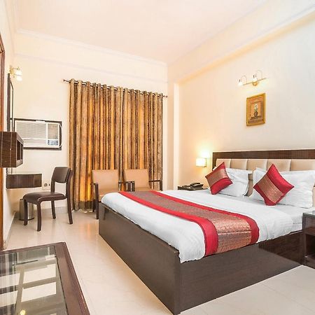 Oyo 14245 Amitabh Guest House New Delhi Exterior foto