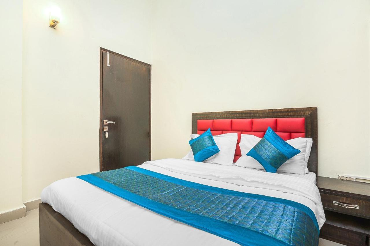 Oyo 14245 Amitabh Guest House New Delhi Exterior foto